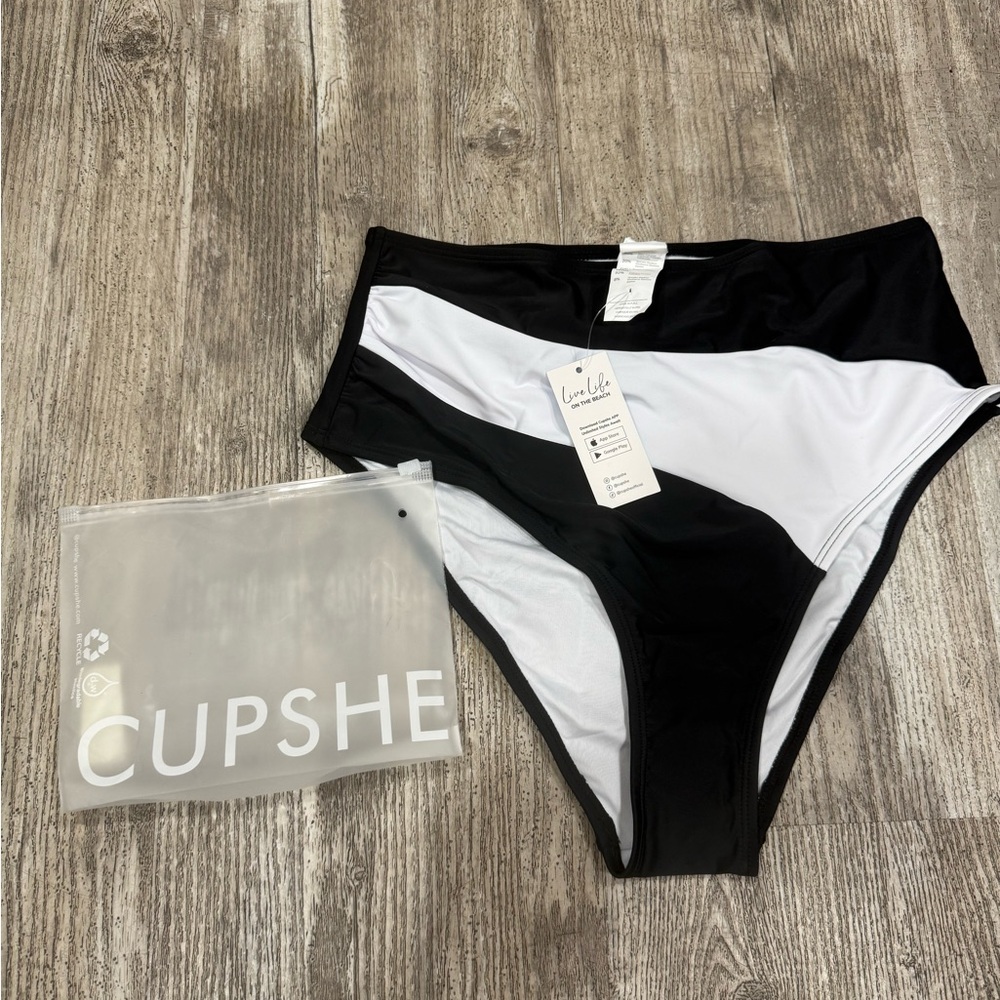 Cupshe Black and White High-Waist Bikini Bottom